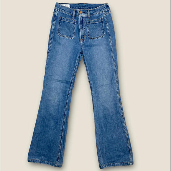 GAP 70's Flare High Rise Women's Jeans size 28 Preppy - Picture 1 of 6